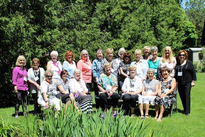 2015
      St Vincents Bay with the Family all together