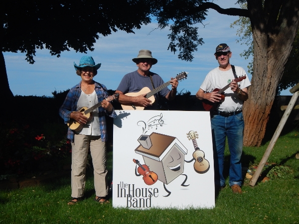 2016 The Beacon Court in House Band with Lux