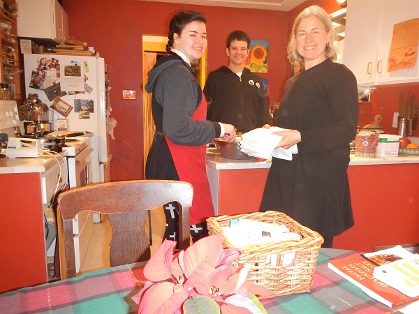 2017 Wilde Titania and Rod shows their hospitality