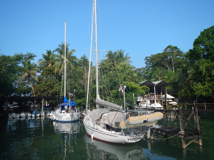 2017 Rio Dulce Tundra shows her stern at the dock at
            Catamaran