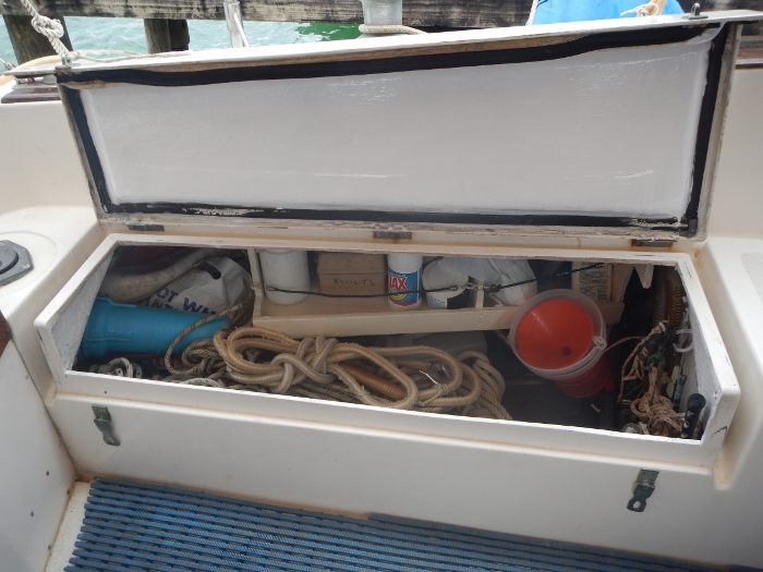 2017 Rio Cat Tundras Port Cockpit Lazarret gets painted