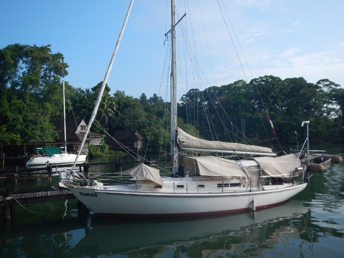 2017 Rio Dulce Tundra docked at Catamaran