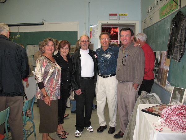 2009 PDHS School Reunion Some former pupils