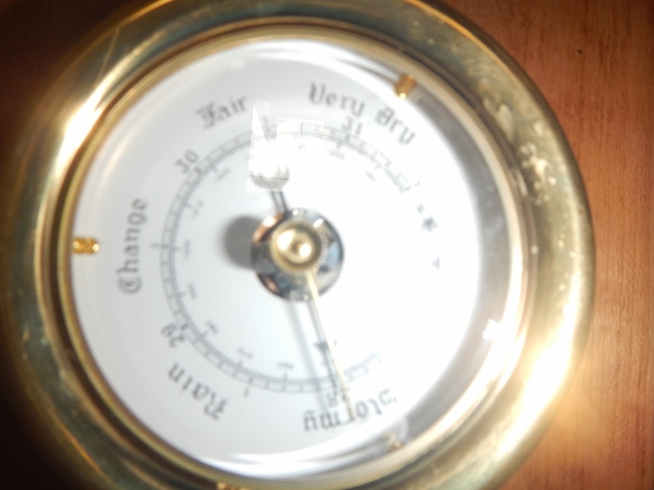 2019 Feb 14 the barometer makes a severe drop