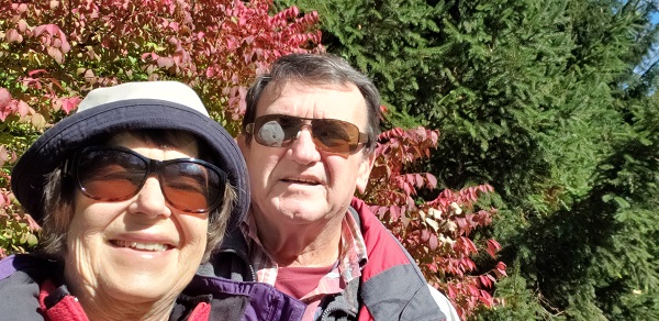 2021 BCt B&K walk through C Park on a Colour Tour
        Selfie Oct 31