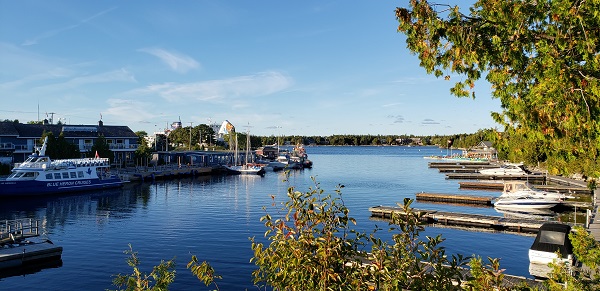 2022 Colour Tour Tobermory Harbour