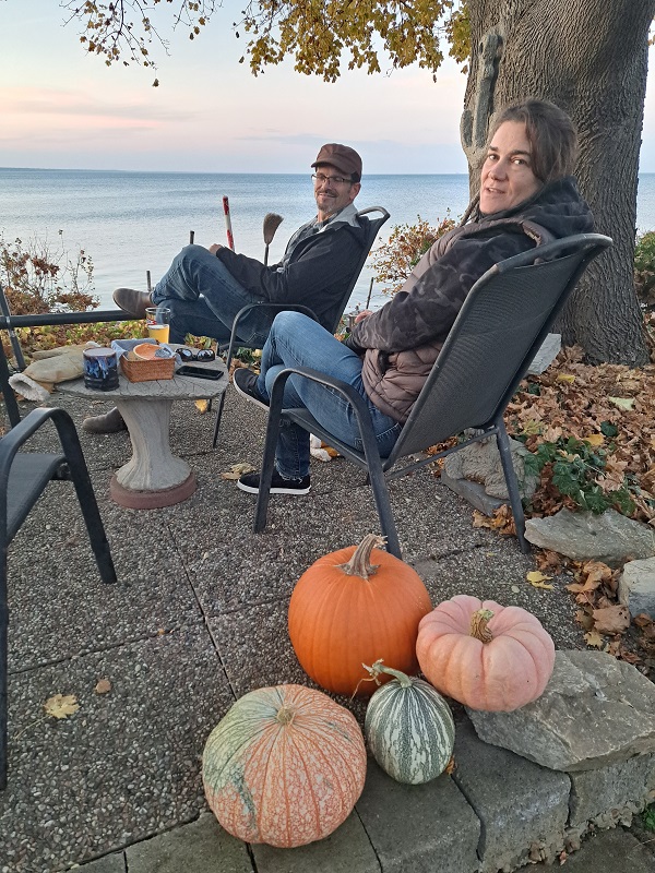 2022 C&R Visit Courtney & Rod on Perch