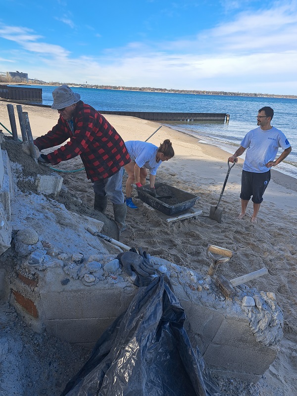 2022 C&R Visit Rod & Courtney help Brian on the
          Wall