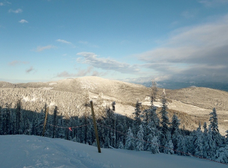 2011BC Oliver view the top
        of Mount Bauldy