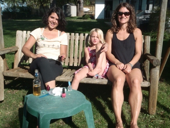 2011
        Beacon Coury Kayley Madi Courtney on Swing