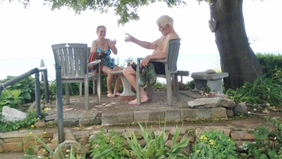 2013 Beacon Court John
      & Eleanor on Aleta's perch