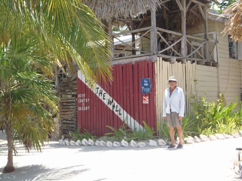 Off the Wall Dive resort on next cay
            to the port of Tundra in the N W end of Glovers